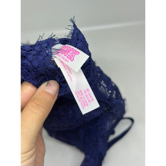 Victoria’s Secret Push-Up Bra – Navy Blue Lace Bralette, Padded, XS/TP - Picture 5 of 5